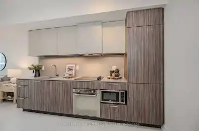 19 Western Battery Road Unit# 310 Toronto (Niagara) Ontario M6K0E3