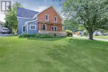 84 Poyntz St, Penetanguishene, Ontario L9M 1N9, 3 Bedrooms Bedrooms, 8 Rooms Rooms,2 BathroomsBathrooms,All Houses,Sold,Poyntz,S11996843