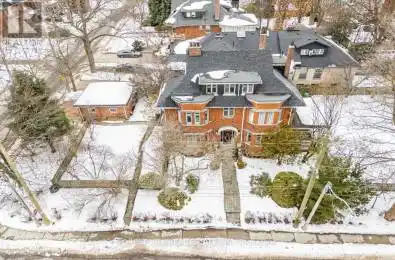 240 Balmoral Avenue Toronto (Casa Loma) Ontario M4V1J9