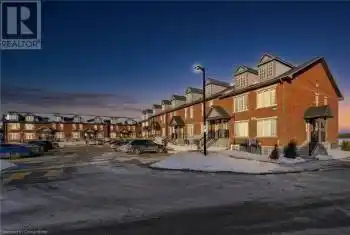 252 PENETANGUISHENE Road Unit# 14, Barrie, Ontario L4M7C2, 4 Bedrooms Bedrooms, ,4 BathroomsBathrooms,Condo,For Sale,PENETANGUISHENE,40702274