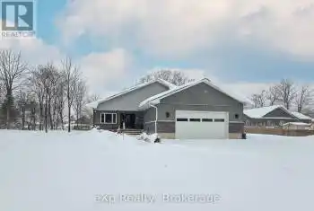 135 Confederation Drive, Chatsworth, Ontario N0H1R0, 3 Bedrooms Bedrooms, ,3 BathroomsBathrooms,All Houses,For Sale,Confederation,X12001078