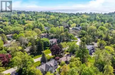 262 Alscot Crescent Oakville (1011 - MO Morrison) Ontario L6J4R4