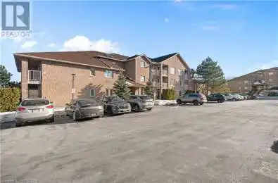 3050 PINEMEADOW Drive Unit# 40 Burlington Ontario L7M3X5