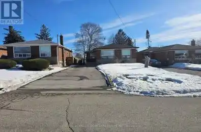 15 Mayflower Avenue Toronto (Wexford-Maryvale) Ontario M1R4W9