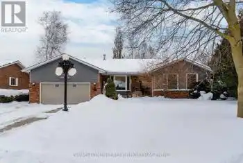 16 Smart Court, Collingwood, Ontario L9Y4S1, 5 Bedrooms Bedrooms, ,4 BathroomsBathrooms,All Houses,For Sale,Smart,S11951875