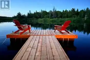 1047 Colony Trail, Lake of Bays (Mclean), Ontario P1L1X3, 2 Bedrooms Bedrooms, ,1 BathroomBathrooms,All Houses,For Sale,Colony,X12001082