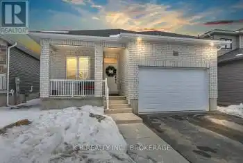 1465 Evergreen Drive, Kingston (42 - City Northwest), Ontario K7P0M7, 4 Bedrooms Bedrooms, ,3 BathroomsBathrooms,All Houses,For Sale,Evergreen,X12001741