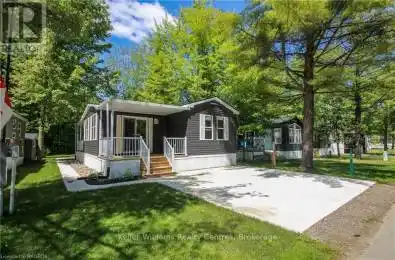13 Southline Ave 157 Avenue Huron-Kinloss Ontario N2Z2X5