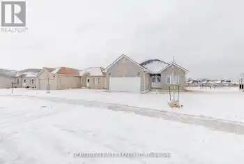 102 Delong Drive, Norwich, Ontario N0J1P0, 3 Bedrooms Bedrooms, ,1 BathroomBathrooms,All Houses,For Sale,Delong,X12002353