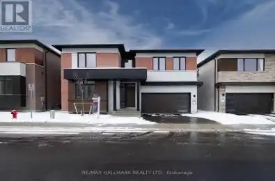36 Royal Hill Court Aurora (Aurora Estates) Ontario L4G3Z7