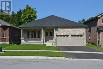 32 revol Road, Penetanguishene, Ontario L9M0W8, 3 Bedrooms Bedrooms, ,2 BathroomsBathrooms,All Houses,For Sale,revol,S12002901