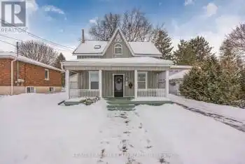 111 Penetang Street, Barrie (Codrington), Ontario L4M1V7, 2 Bedrooms Bedrooms, ,2 BathroomsBathrooms,All Houses,For Sale,Penetang,S12002977