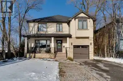 92 Ridgevale Drive Toronto (Englemount-Lawrence) Ontario M6A1L3