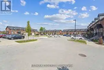 246 Penetanguishene Road Unit# 13, Barrie (400 East), Ontario L4M7C2, 4 Bedrooms Bedrooms, ,4 BathroomsBathrooms,All Houses,For Sale,Penetanguishene,S12004018