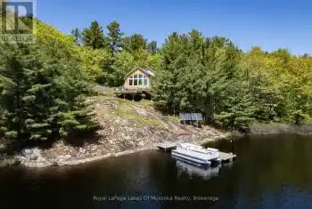 22 Mile Island, Gravenhurst (Wood (Gravenhurst)), Ontario P0E1G0, 3 Bedrooms Bedrooms, ,1 BathroomBathrooms,All Houses,For Sale,Mile Island,X12004975