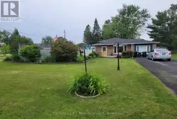 2 Lynn Street, Tiny (Perkinsfield), Ontario L0L2J0, 4 Bedrooms Bedrooms, ,3 BathroomsBathrooms,All Houses,For Sale,Lynn,S12003253
