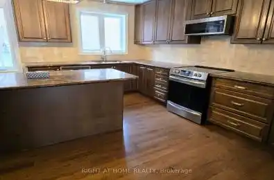 7 Foursome Cres Toronto Ontario M2P 1W1