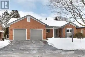 318 ROXTON Drive Unit# 3, Waterloo, Ontario N2T1R6, 4 Bedrooms Bedrooms, ,3 BathroomsBathrooms,All Houses,For Sale,ROXTON,40703221