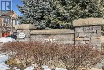 2295 Rochester Circle Unit# 18, Oakville (1000 - BC Bronte Creek), Ontario L6M5C9, 3 Bedrooms Bedrooms, ,4 BathroomsBathrooms,All Houses,For Sale,Rochester,W12006477