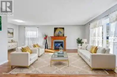 376 Calvert Court Oshawa (Lakeview) Ontario L1J6X7
