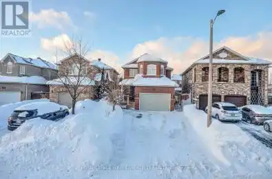 107 Purcell Crescent Vaughan (Maple) Ontario L6A3C7