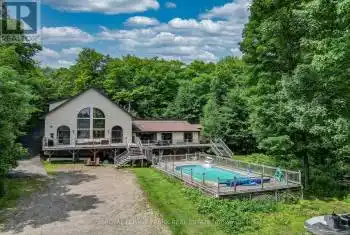 1013 Merrick Drive, Bracebridge (Oakley), Ontario P1L1X1, 3 Bedrooms Bedrooms, ,2 BathroomsBathrooms,All Houses,For Sale,Merrick,X12006779
