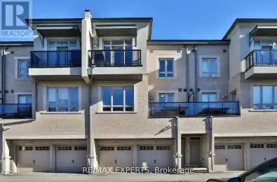 105 Kayla Crescent Unit# 16 Vaughan (Maple) Ontario L6A4W3