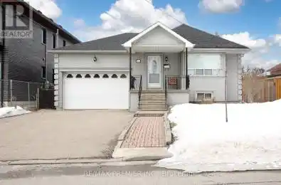 136 Anthony Road Toronto (Downsview-Roding-CFB) Ontario M3K1B6