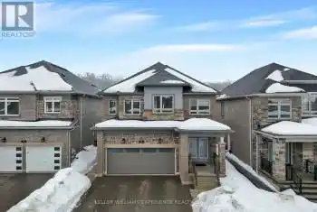 25 Paddington Grove, Barrie (Holly), Ontario L9J0J3, 5 Bedrooms Bedrooms, ,5 BathroomsBathrooms,All Houses,For Sale,Paddington,S12006974
