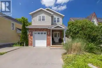 111 RODNEY Street, Collingwood, Ontario L9Y1E2, 3 Bedrooms Bedrooms, ,2 BathroomsBathrooms,All Houses,For Sale,RODNEY,S12007090