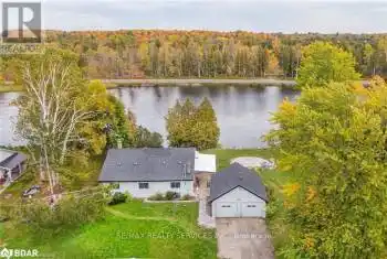 885 Glen Cedar Drive, Smith-Ennismore-Lakefield, Ontario K9J6X5, 4 Bedrooms Bedrooms, ,2 BathroomsBathrooms,All Houses,For Sale,Glen Cedar,X12007165
