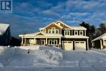 44 Dyer Crescent, Bracebridge (Macaulay), Ontario P1L0N4, 4 Bedrooms Bedrooms, ,4 BathroomsBathrooms,All Houses,For Sale,Dyer,X12005792