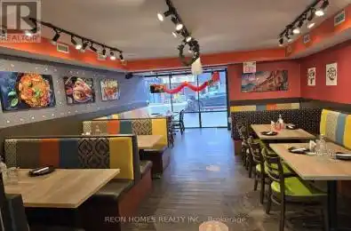 810 Bloor Street Toronto (Dovercourt-Wallace Emerson-Junction) Ontario