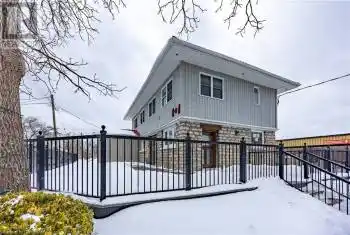 401 MAIN Street, Port Dover, Ontario N0A1N0, 1 Bedroom Bedrooms, ,2 BathroomsBathrooms,All Houses,For Sale,MAIN,40704481