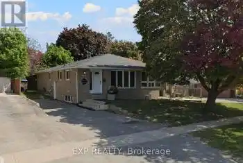 22A Bernick Drive, Barrie (Grove East), Ontario L4M5J5, 6 Bedrooms Bedrooms, ,2 BathroomsBathrooms,All Houses,For Sale,Bernick,S12007429