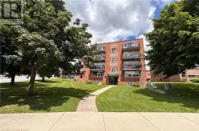 2 GRANT Boulevard Unit# 22 Dundas Ontario L9H4N9