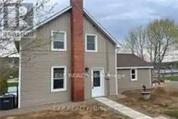 165 QUEEN Street, Bonnechere Valley, Ontario K0J1T0, 3 Bedrooms Bedrooms, ,1 BathroomBathrooms,All Houses,For Sale,QUEEN,X12008422