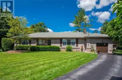 721 COURTLAND Place Burlington Ontario L7R2M7