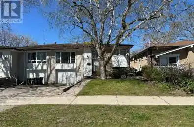 14 Regatta Crescent Toronto (Newtonbrook West) Ontario M2R2X8