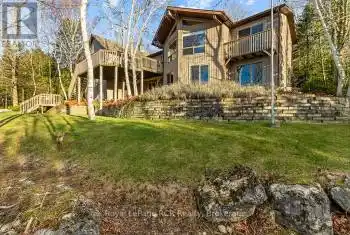 92 Moore Street, Northern Bruce Peninsula, Ontario N0H1W0, 3 Bedrooms Bedrooms, ,3 BathroomsBathrooms,All Houses,For Sale,Moore,X12009331
