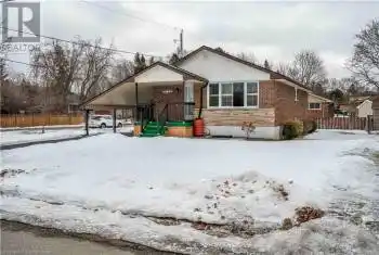 153 RENFREW Street, Caledonia, Ontario N3W1E8, 2 Bedrooms Bedrooms, ,1 BathroomBathrooms,All Houses,For Sale,RENFREW,40704932