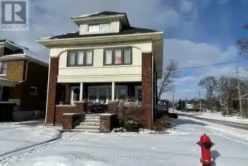 4961 Armoury Street Unit# Unit 3, Niagara Falls (210 - Downtown), Ontario L2E1T3, 2 Bedrooms Bedrooms, ,1 BathroomBathrooms,All Houses,For Rent,Armoury,X12010414