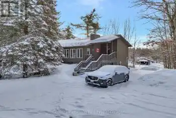 2517 HONEY HARBOUR Road, Georgian Bay (Baxter), Ontario L0K1S0, 2 Bedrooms Bedrooms, ,2 BathroomsBathrooms,All Houses,For Sale,HONEY HARBOUR,X12009947