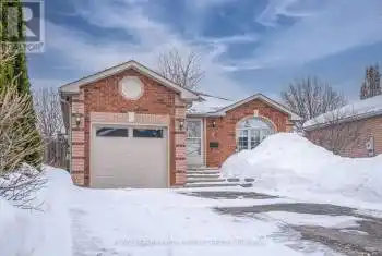4 IRISH Lane, Barrie (Grove East), Ontario L4M6H8, 4 Bedrooms Bedrooms, ,2 BathroomsBathrooms,All Houses,For Sale,IRISH,S12010578