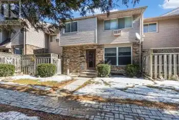 1 Lamers Court Unit# 16, Tillsonburg, Ontario N4G4T6, 3 Bedrooms Bedrooms, ,3 BathroomsBathrooms,All Houses,For Sale,Lamers,X12010153