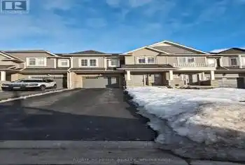 86 Dennis Dr, West Lincoln, Ontario L0R 2A0, 3 Bedrooms Bedrooms, 5 Rooms Rooms,4 BathroomsBathrooms,All Houses,Rented,Dennis,X12009492