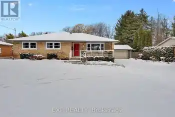 5 Pine Street, Niagara-on-the-Lake (108 - Virgil), Ontario L0S1T0, 4 Bedrooms Bedrooms, ,3 BathroomsBathrooms,All Houses,For Sale,Pine,X12011365