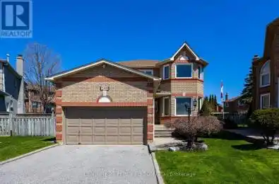 249 Mossbrook Square Pickering (Highbush) Ontario L1V6P9