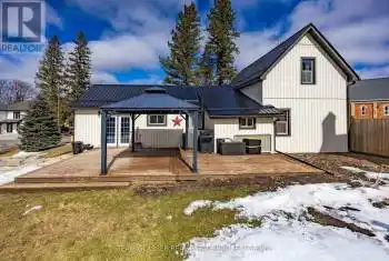 3 Adams Street, Norfolk (Courtland), Ontario N0J1E0, 3 Bedrooms Bedrooms, ,1 BathroomBathrooms,All Houses,For Sale,Adams,X12011362