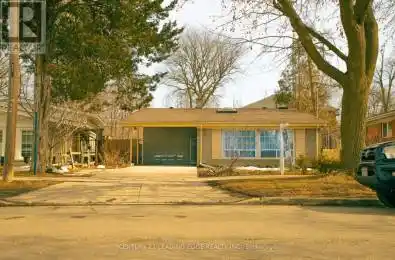 21 Alhart Drive Toronto (Thistletown-Beaumonde Heights) Ontario M9V2M8